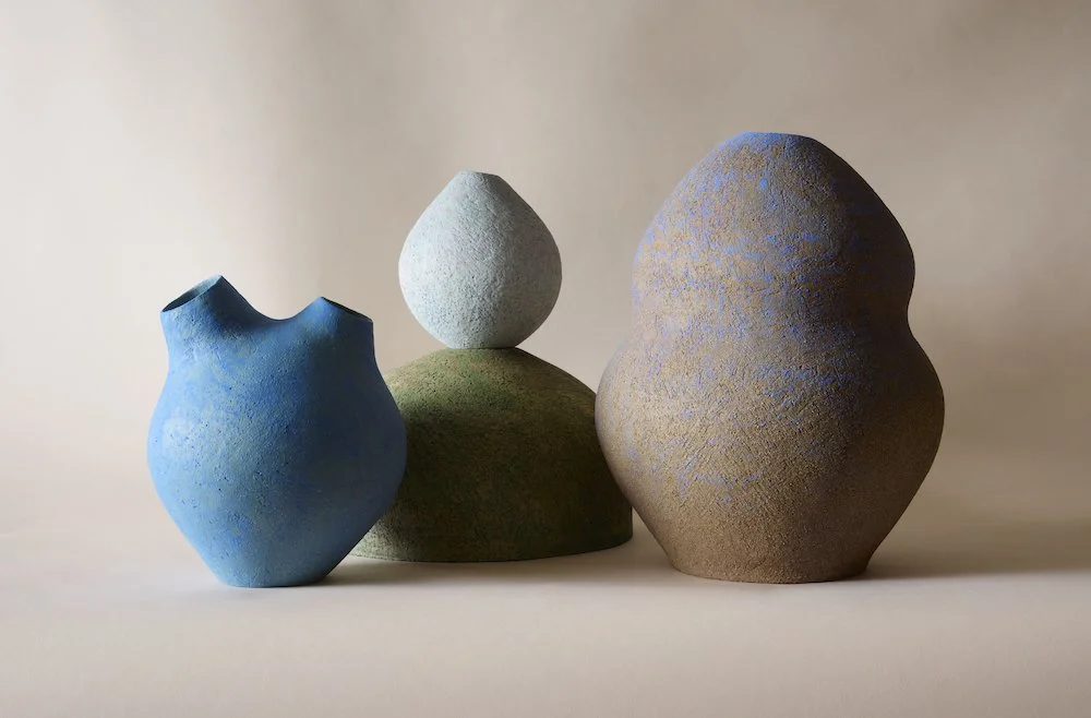 Nouvelle collaboration avec la Galerie du Musée Gardiner de la céramique à Toronto - Artiste à l'honneur en juin et juillet 2026.  «Each piece reflects the nuances of the world, where fragility and strength, refinement and simplicity coexist —and evo