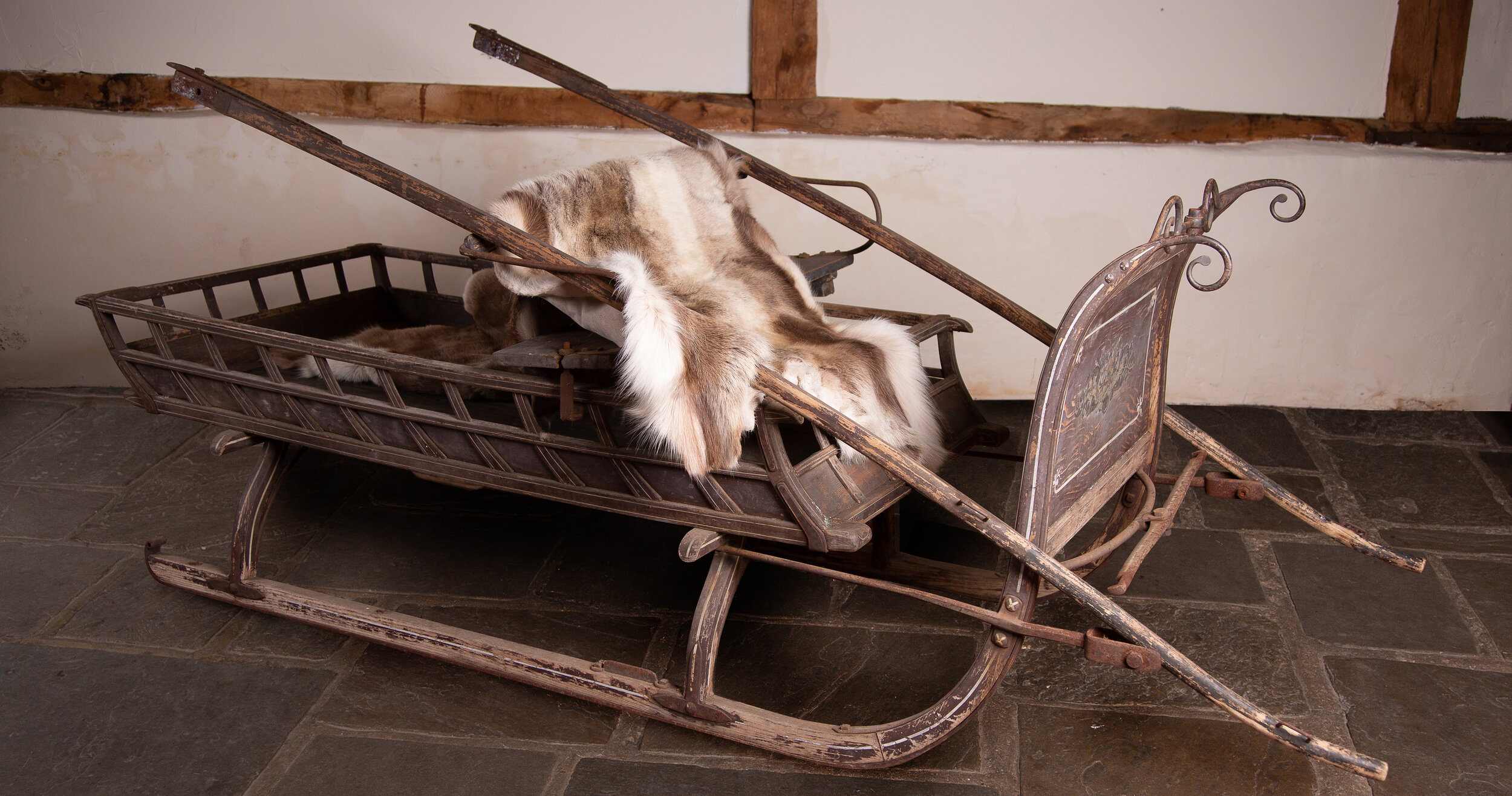 Full Sized Wooden Sleigh – £1,800