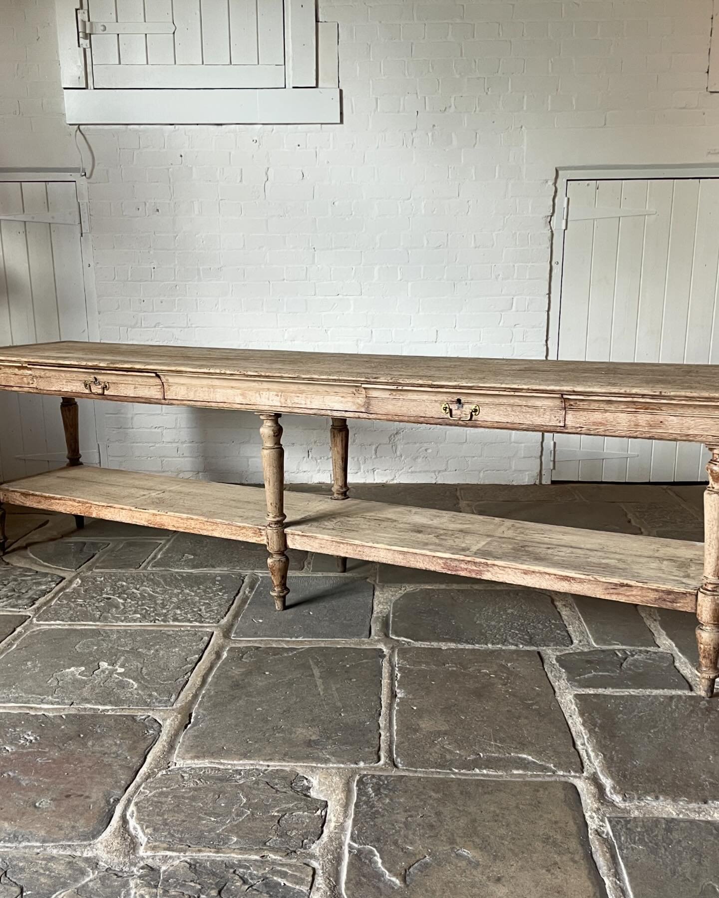 Fabulous 3m long oak draper&rsquo;s table, French 19th century with 2 drawers and being a shallow 67cm would be great in a large farmhouse kitchen or as a single display piece to contrast a modern kitchen design&hellip;not forgetting a lovely hotel o