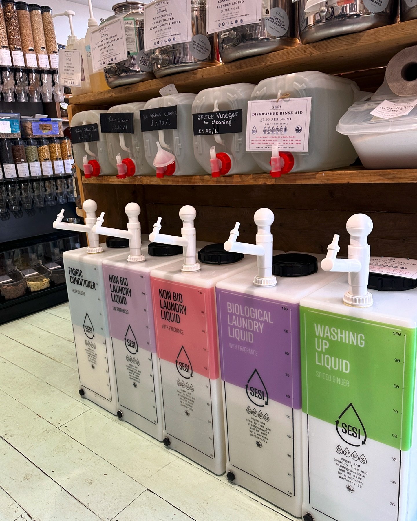 NEW SESI DISPENSERS 💚 As always we are looking for ways to improve your refilling and these barrels are our new favourite additions to the shop! 

@sesirefilluk