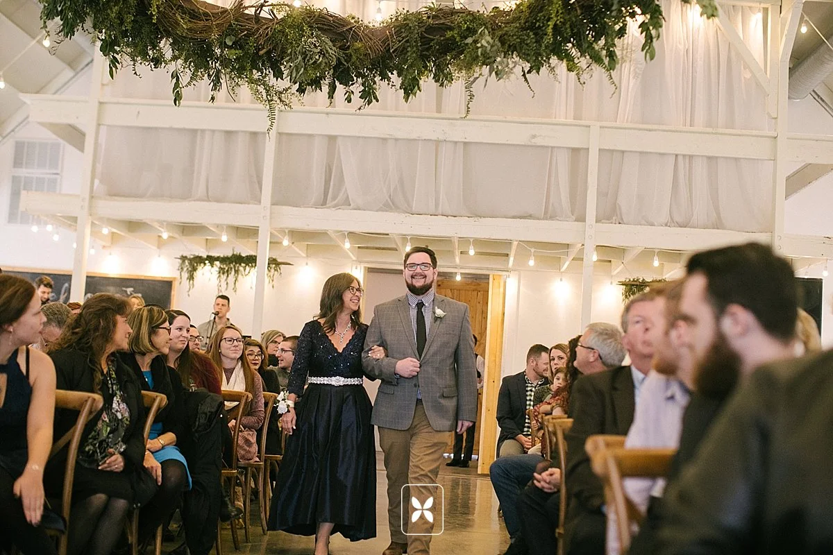 jesse_cori_northwest_arkansas_wedding_photography_Kindred_Barn_0051.jpg