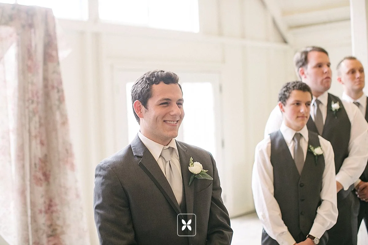 jesse_cori_northwest_arkansas_wedding_photography_Kindred_Barn_0052.jpg