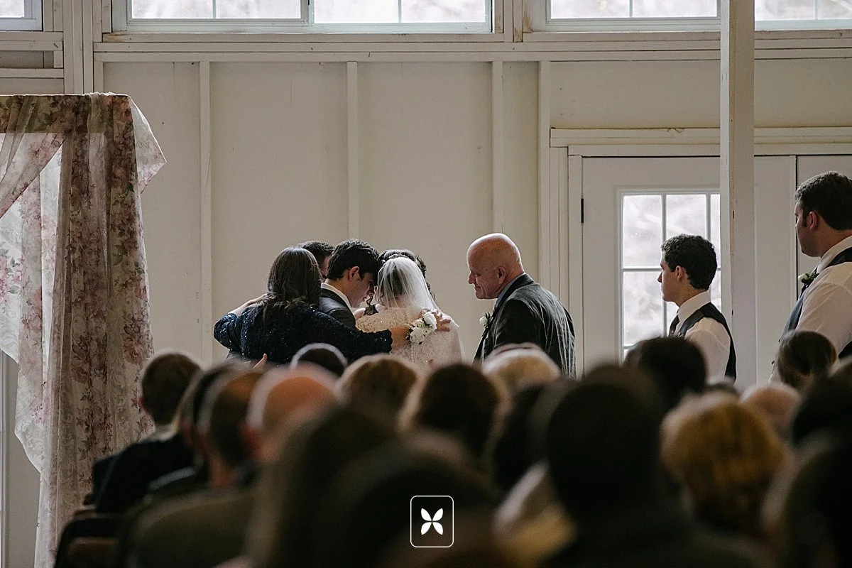 jesse_cori_northwest_arkansas_wedding_photography_Kindred_Barn_0064.jpg