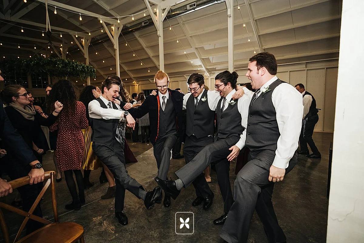 jesse_cori_northwest_arkansas_wedding_photography_Kindred_Barn_0099.jpg
