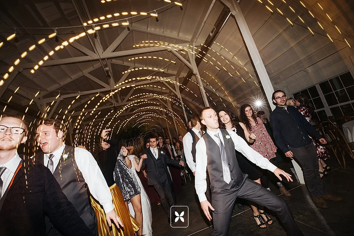 jesse_cori_northwest_arkansas_wedding_photography_Kindred_Barn_0101.jpg