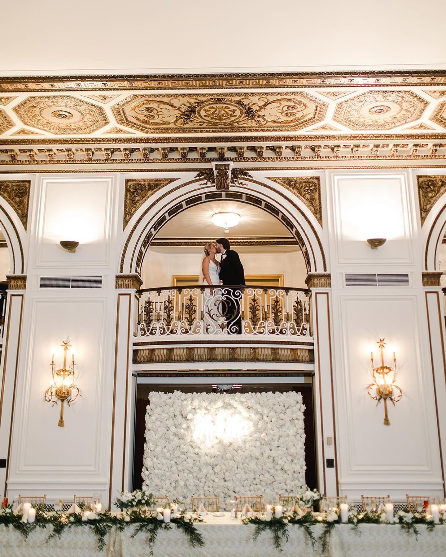 Christian &amp; Megan celebrating their love at our favorite ballroom in the city, Colony Club 🤍

Photo @stephaniekaslly
Planner @k.adamevents 
Florist @thefloweralley 

📲For luxe flower walls please email info@greatlakeseventplanning.com, submit a
