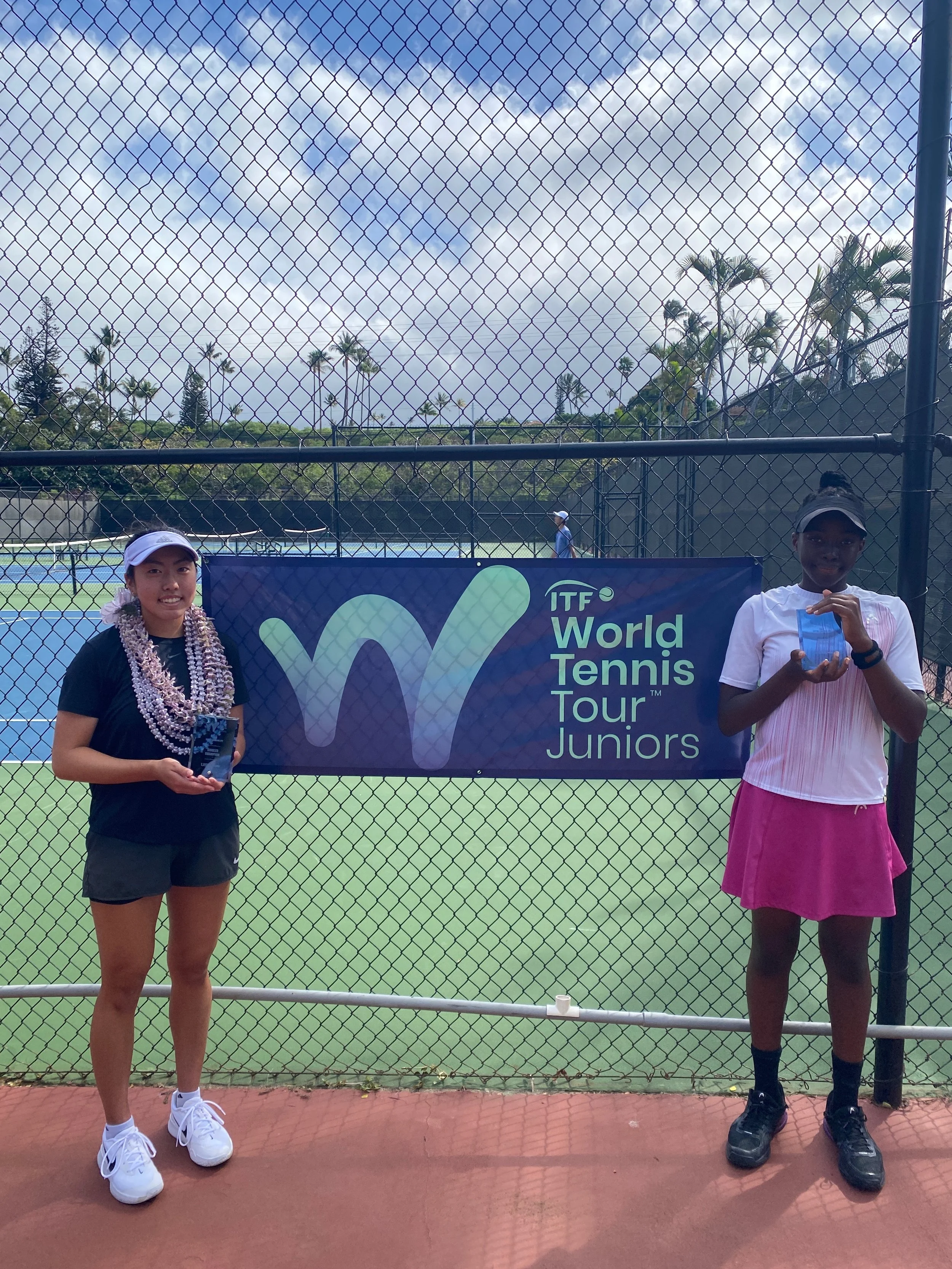 SINGLES CHAMPION &amp; FINALIST