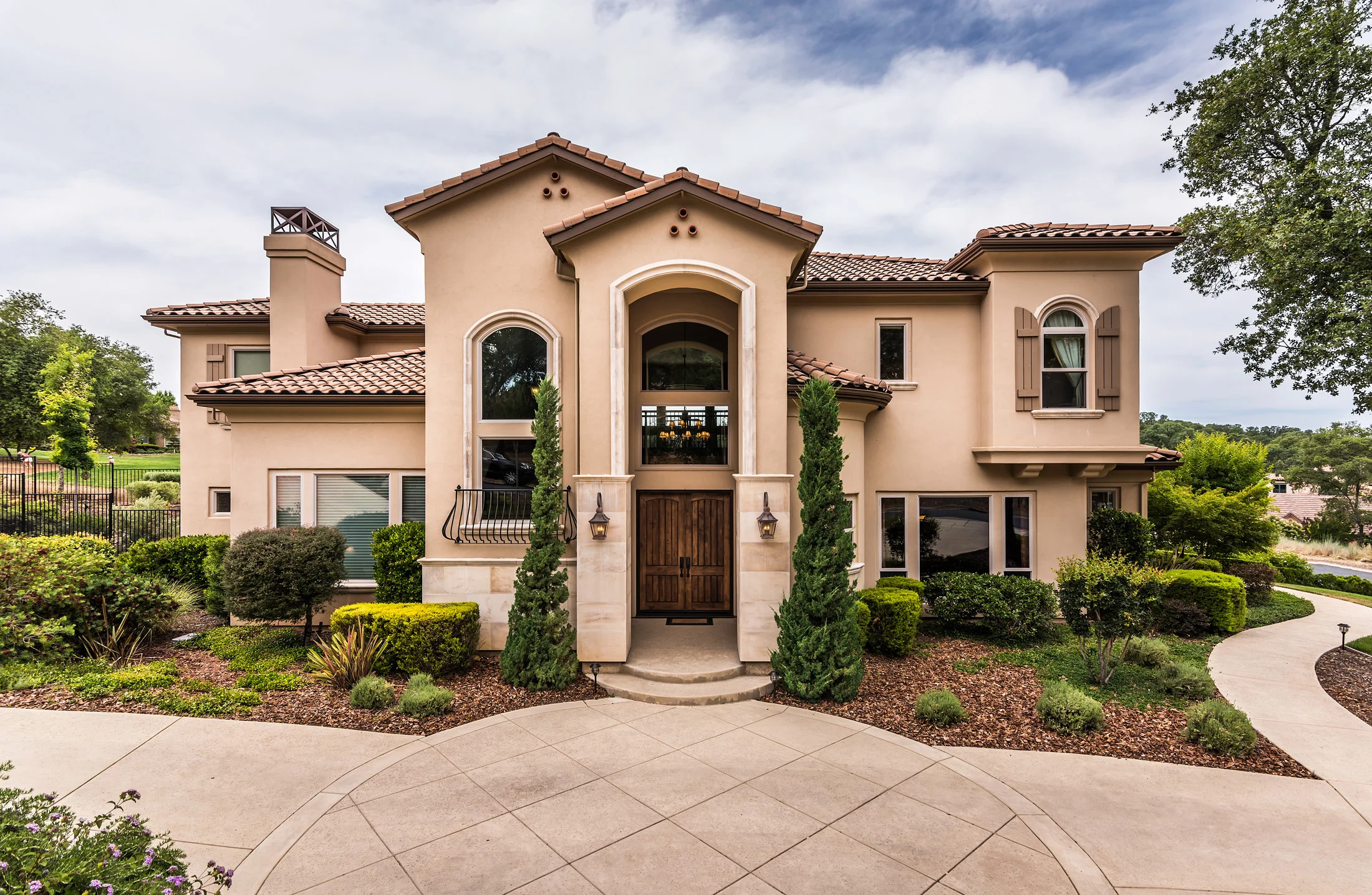 Just Listed - Superb Custom Home on the Serrano Golf Course