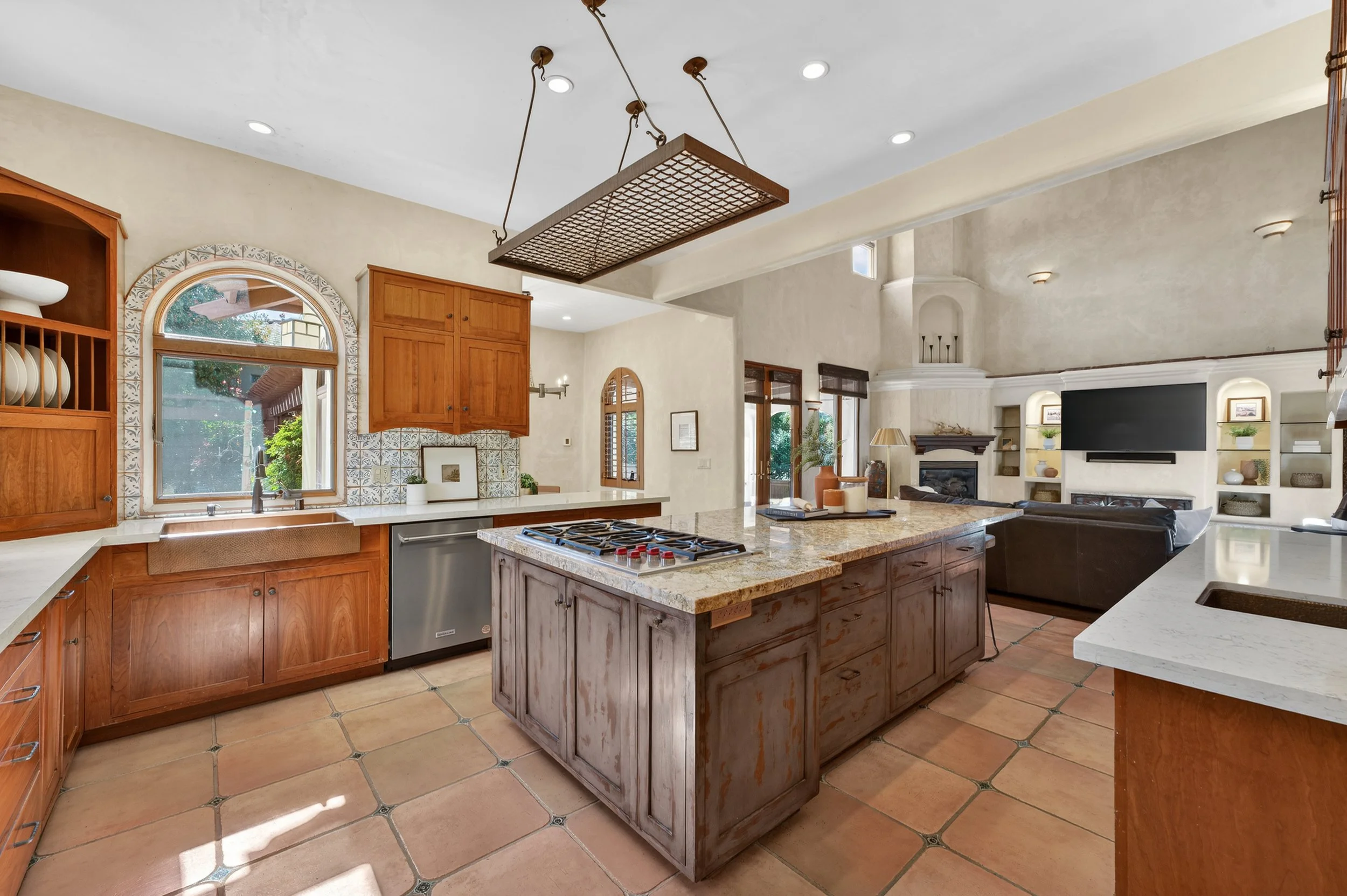 4505 Echo Springs - 10.jpg