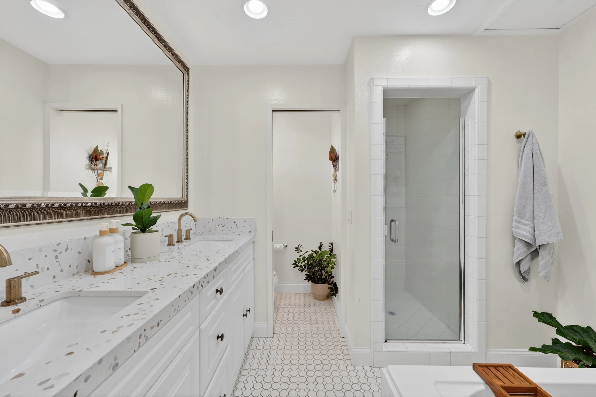 3399 Mesa Verdes -17.jpg