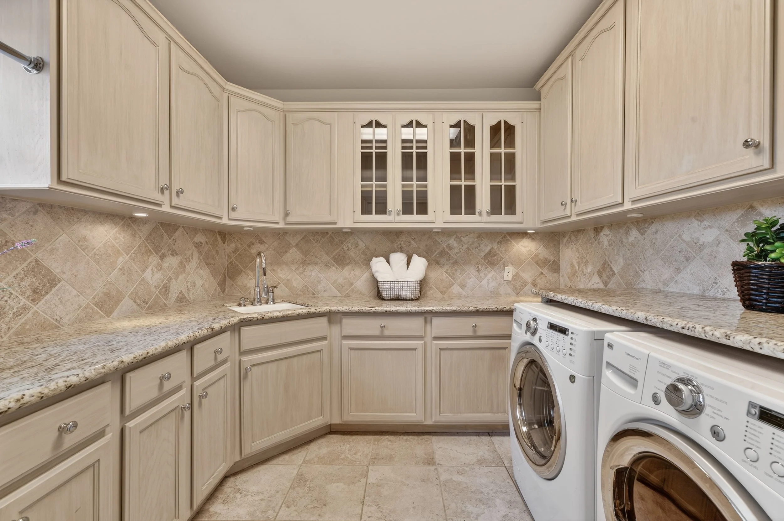 1361 Promontory Point Dr -28.jpg