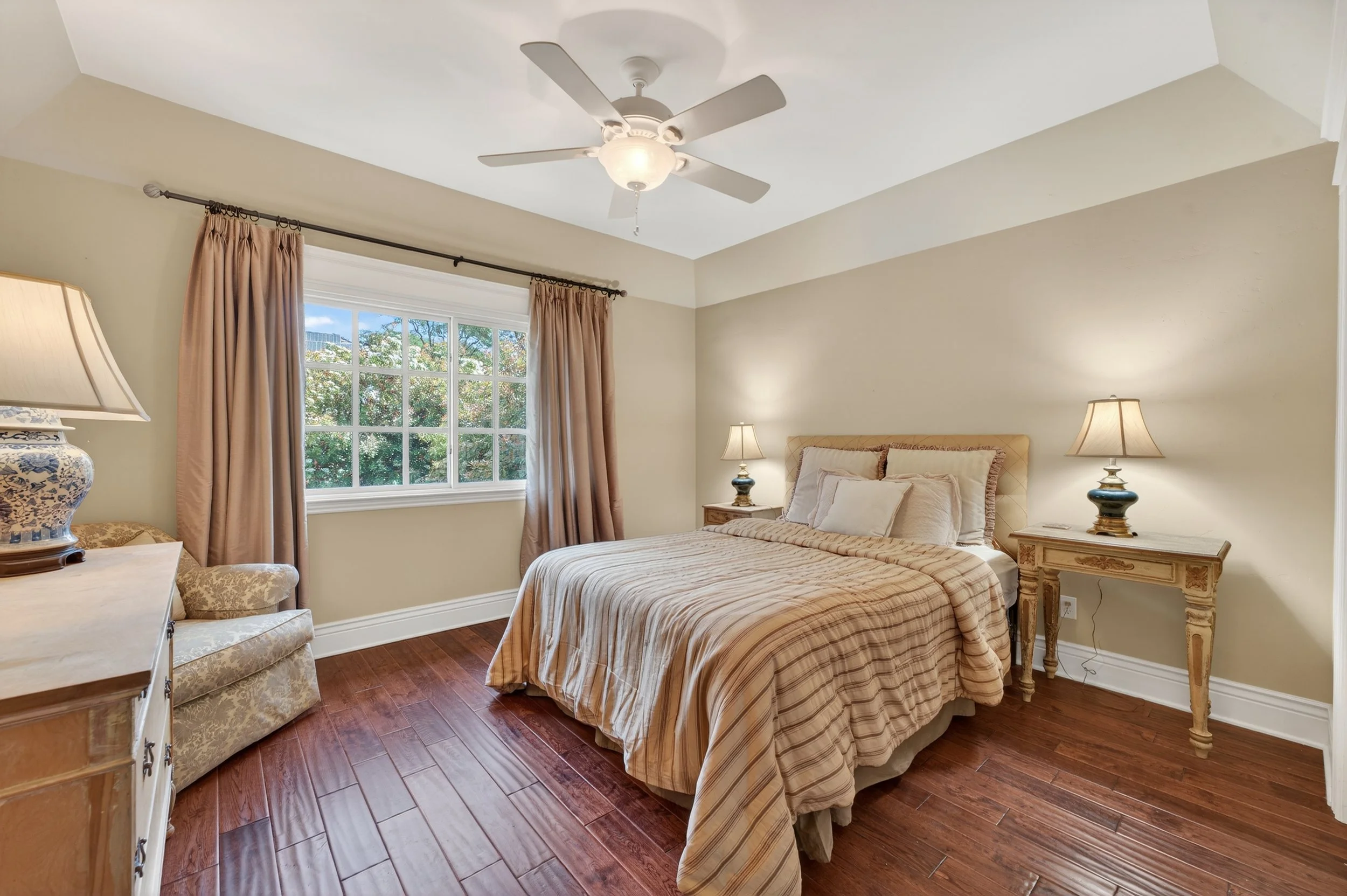 1361 Promontory Point Dr -34.jpg