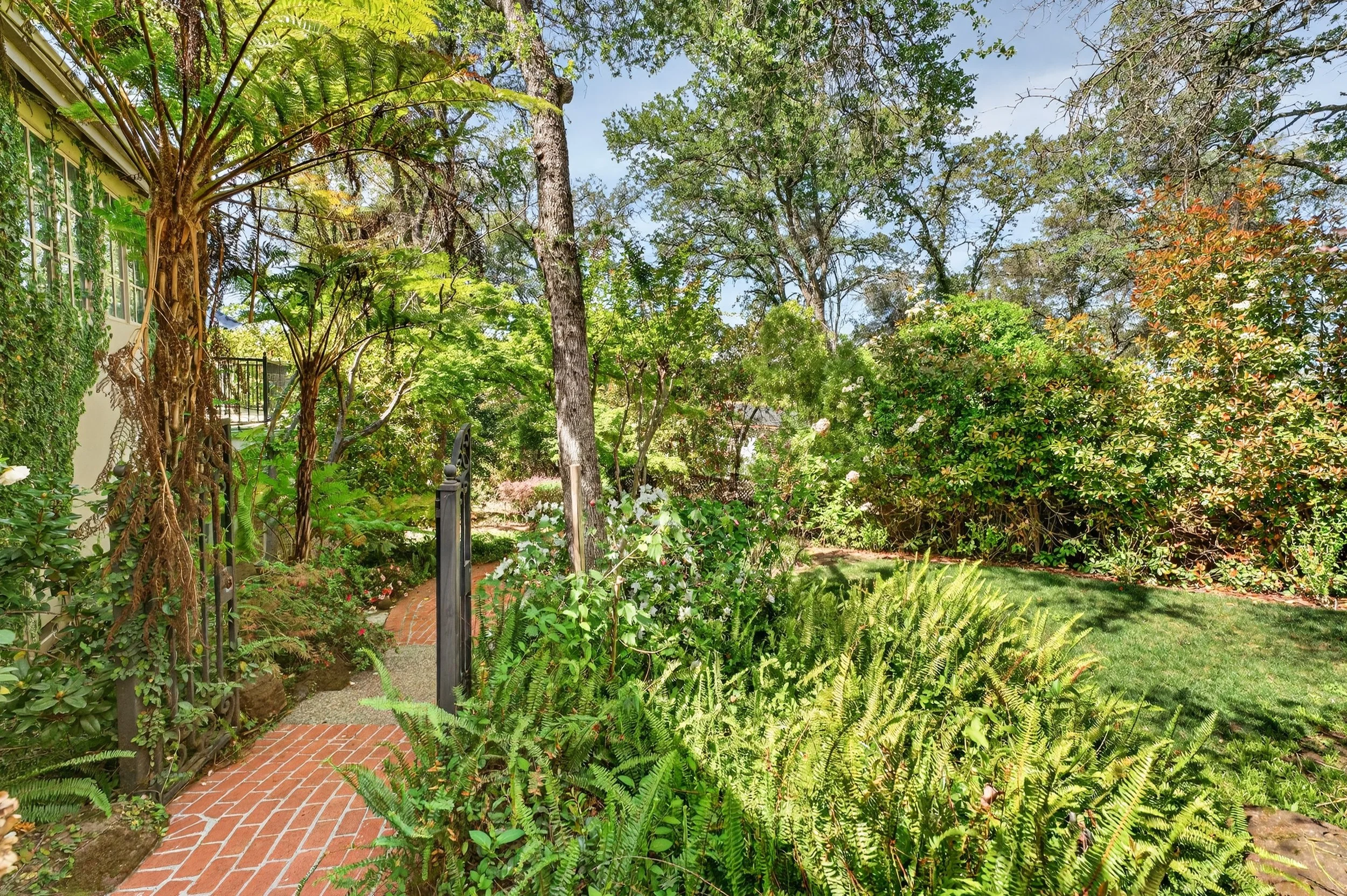 1361 Promontory Point Dr -43.jpg