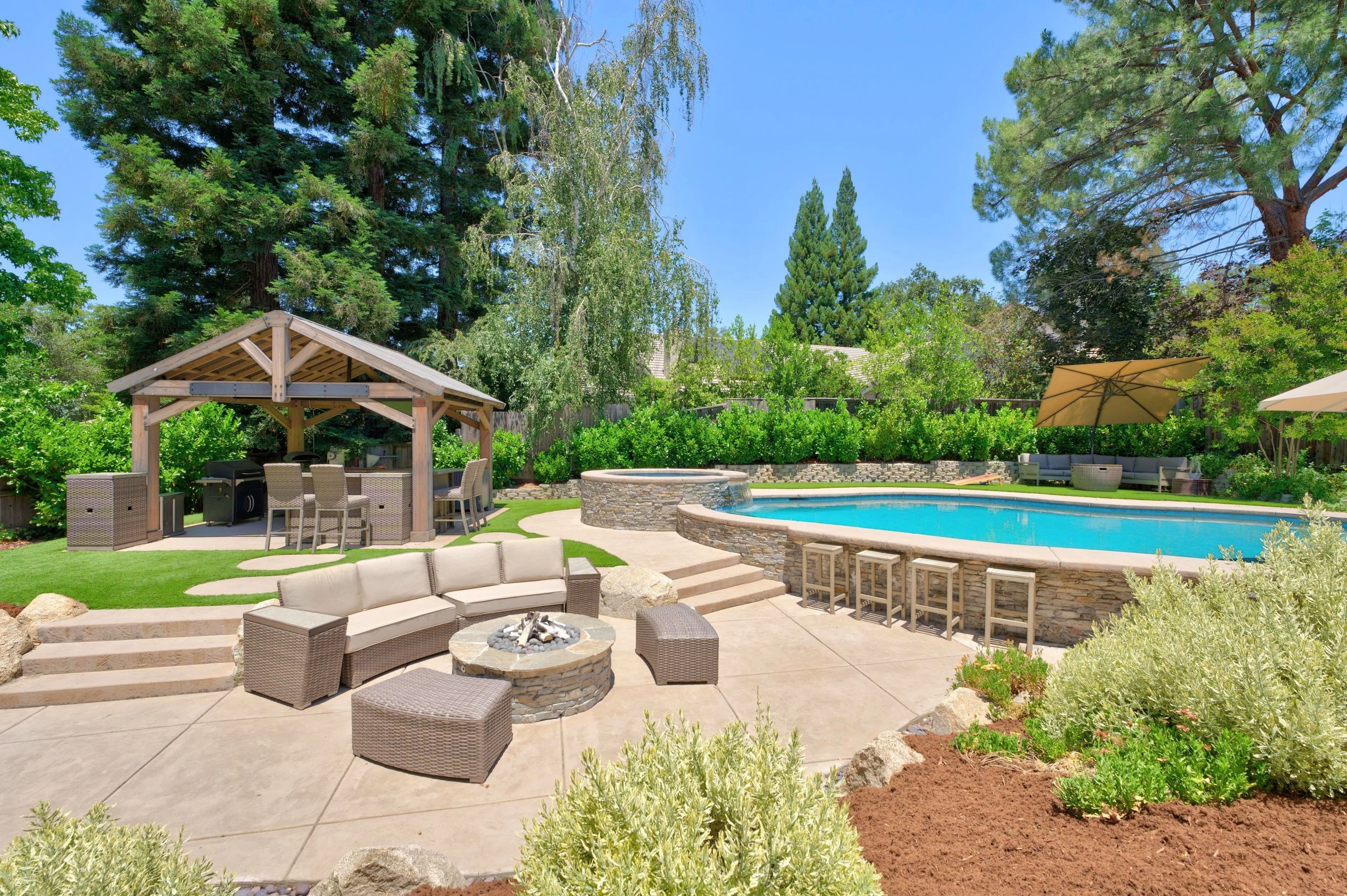 2411 Allendale - 2.jpg