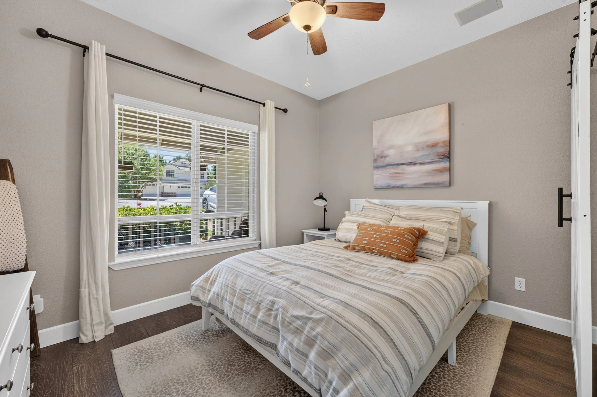 2411 Allendale - 23.jpg