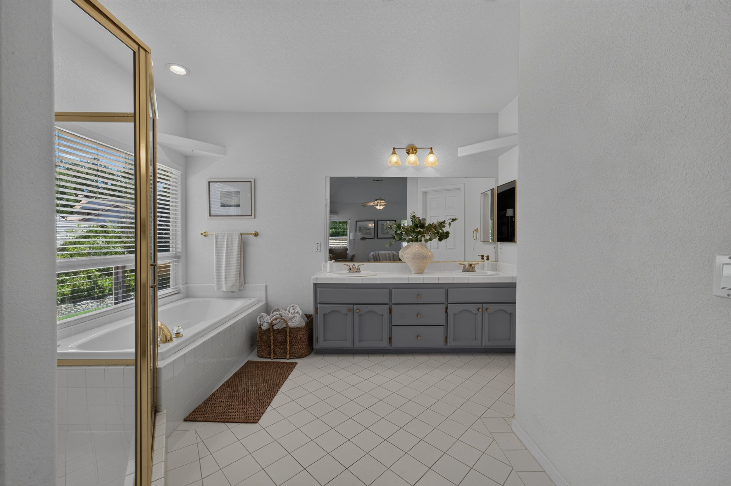 2411 Allendale - 27.jpg