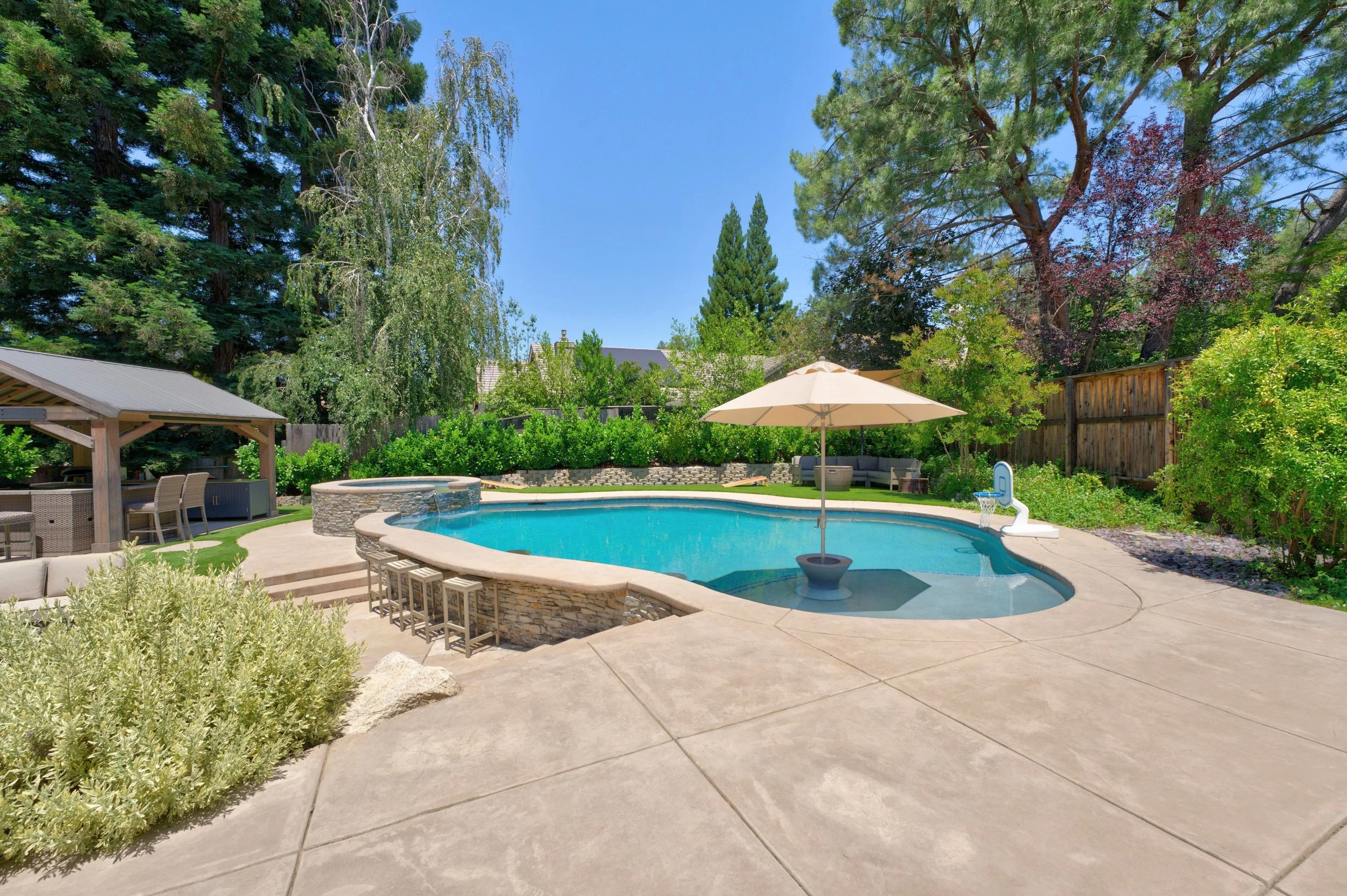 2411 Allendale - 39.jpg