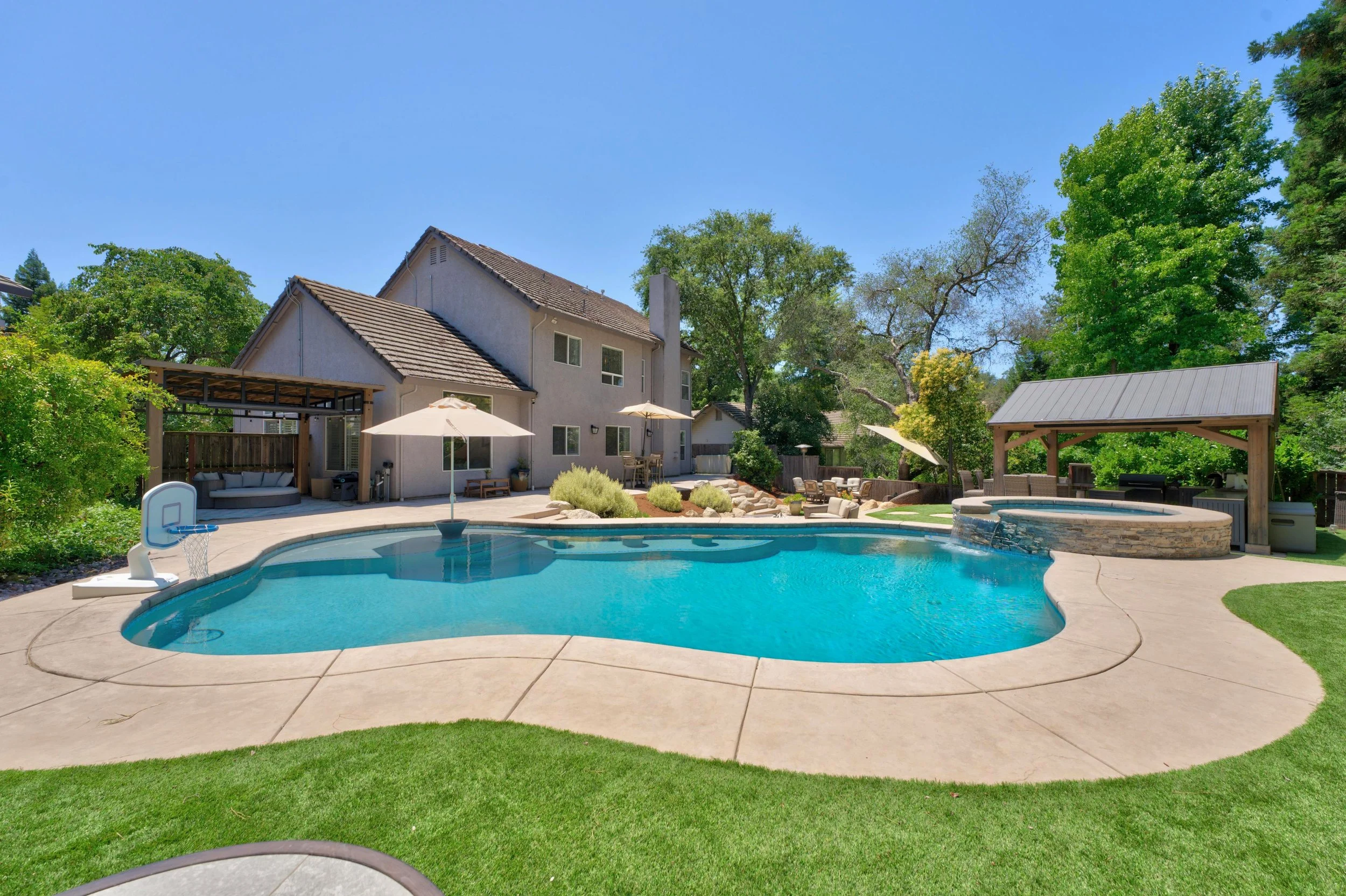 2411 Allendale - 44.jpg