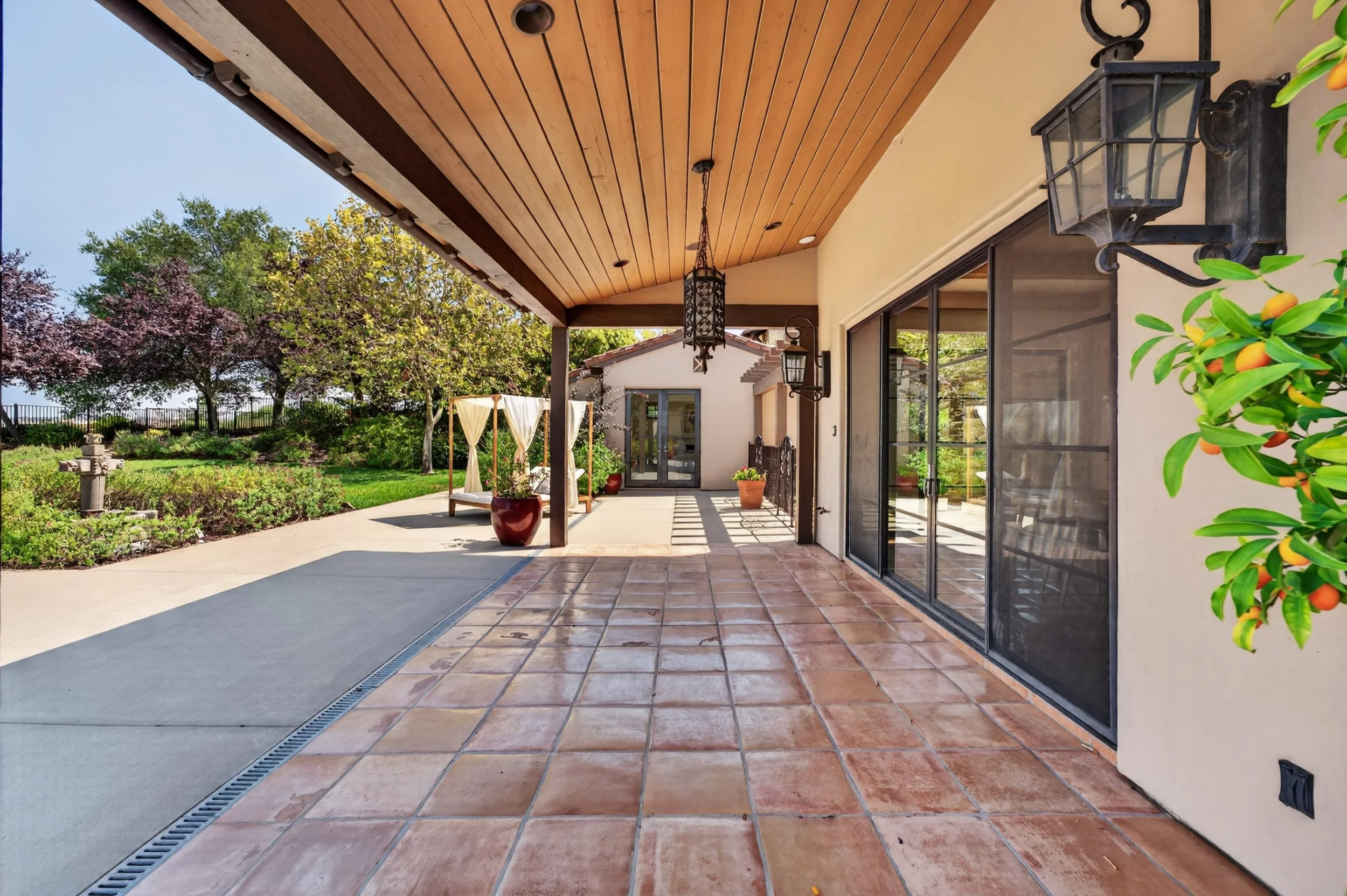 Moureau exterior day -9.jpg