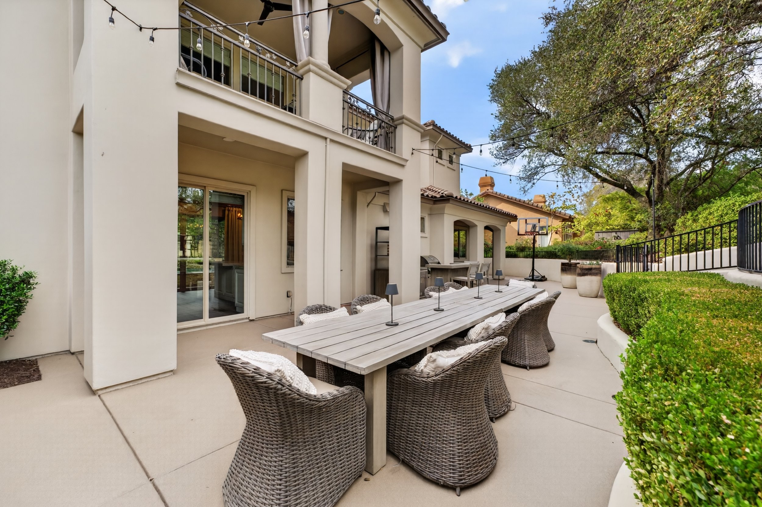 4323 Cordero - backyard-4.jpg