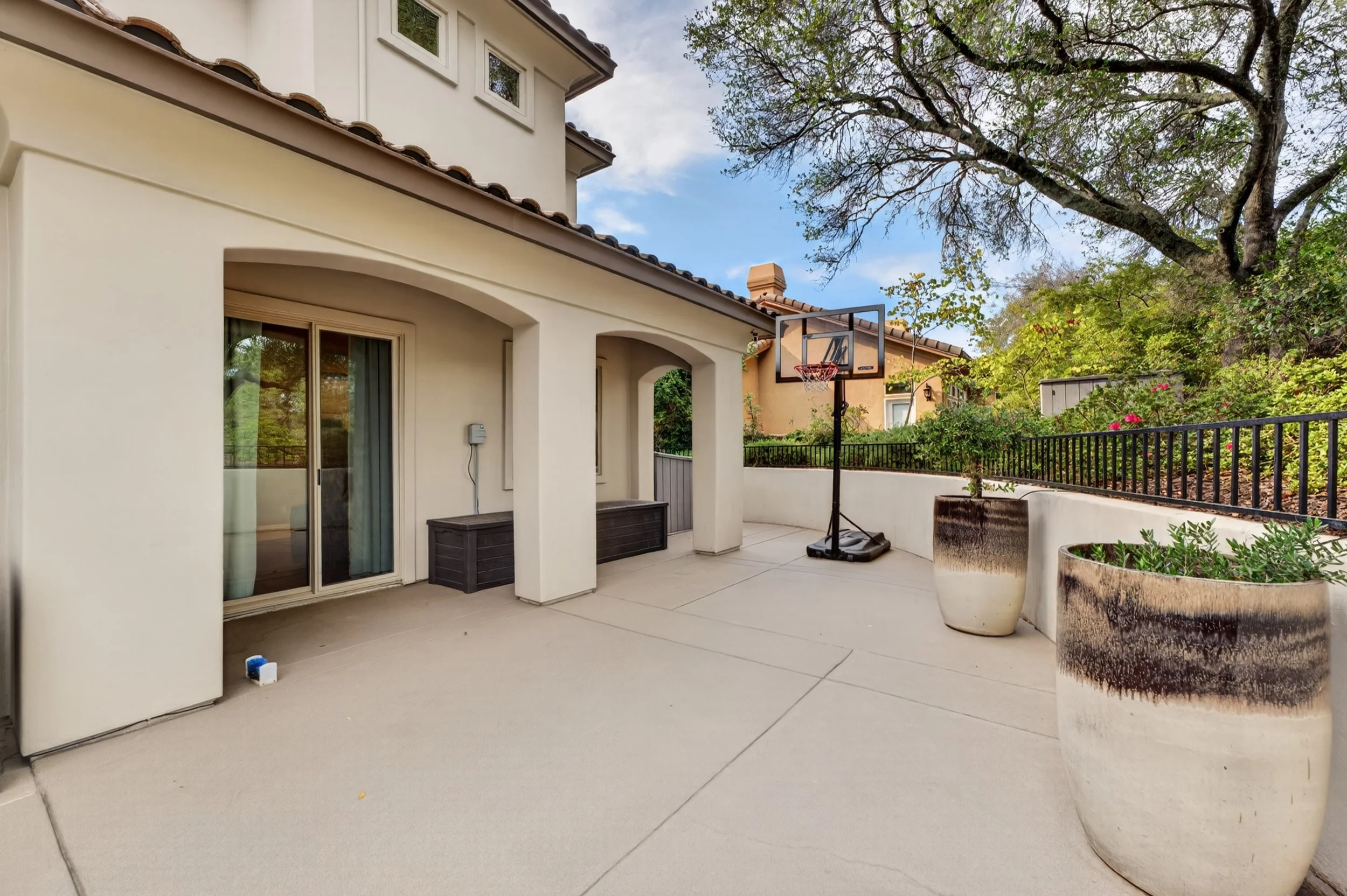 4323 Cordero - backyard-6.jpg