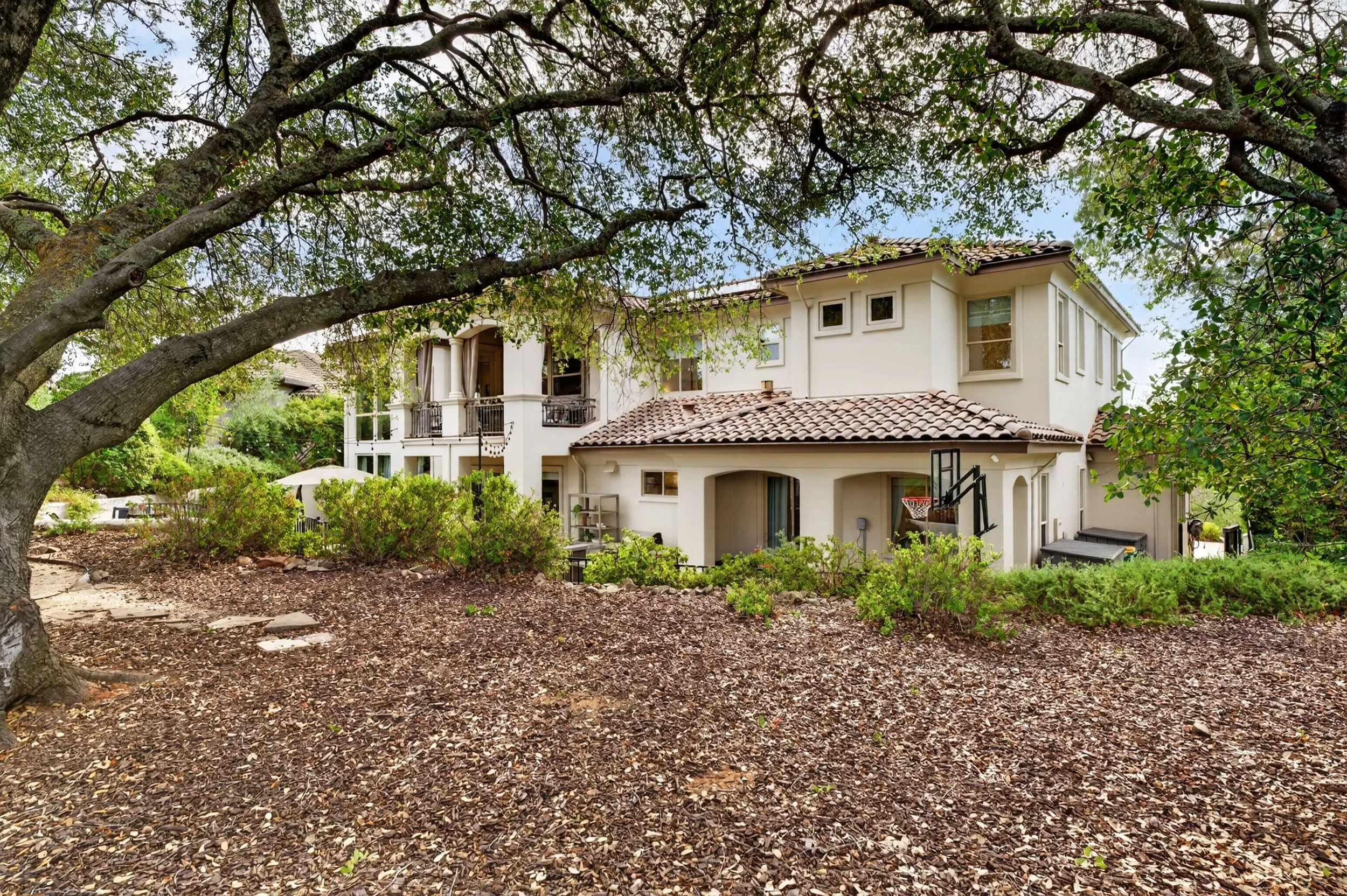 4323 Cordero - backyard-16.jpg