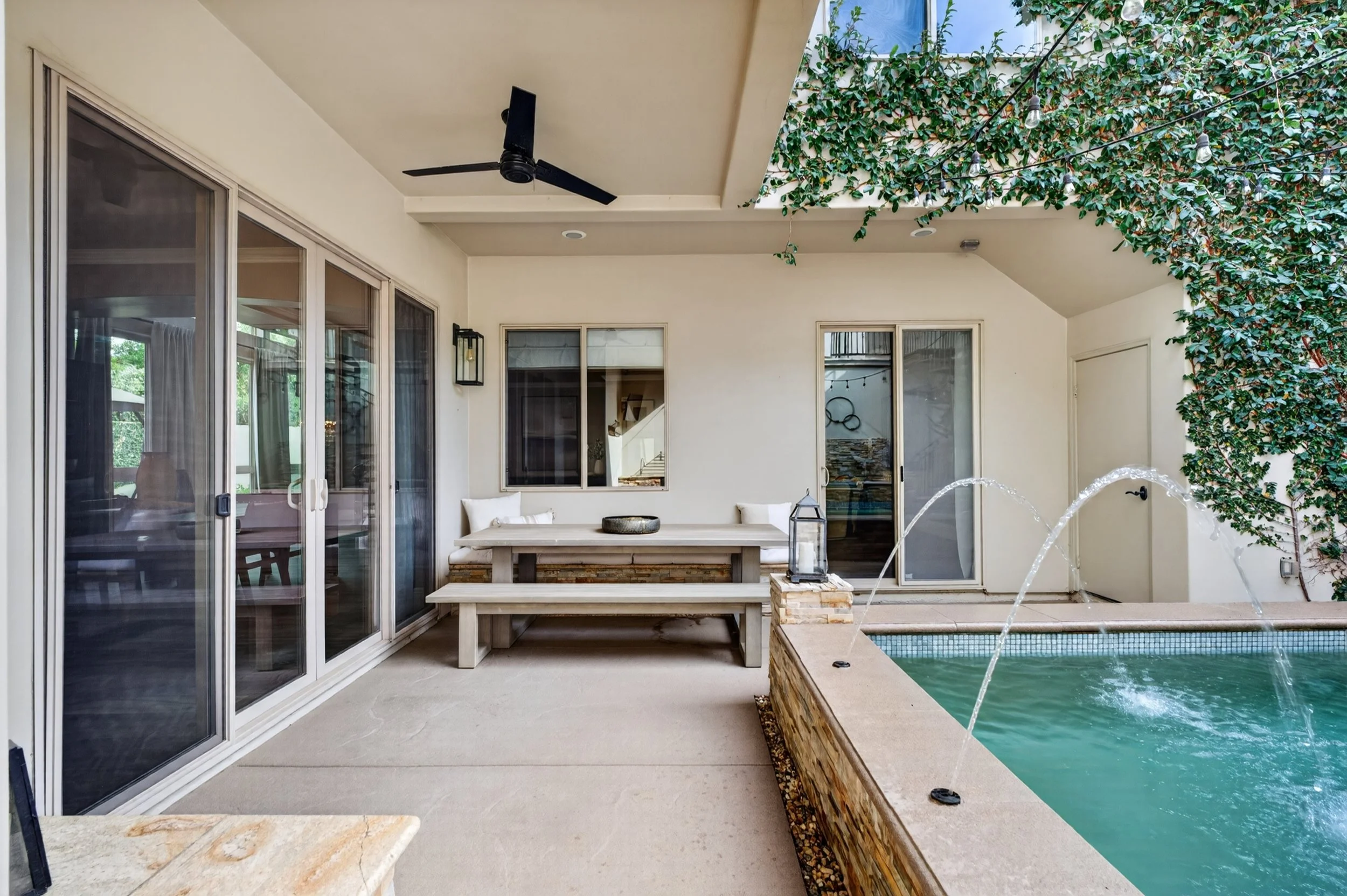 4323 Cordero - courtyard-3.jpg