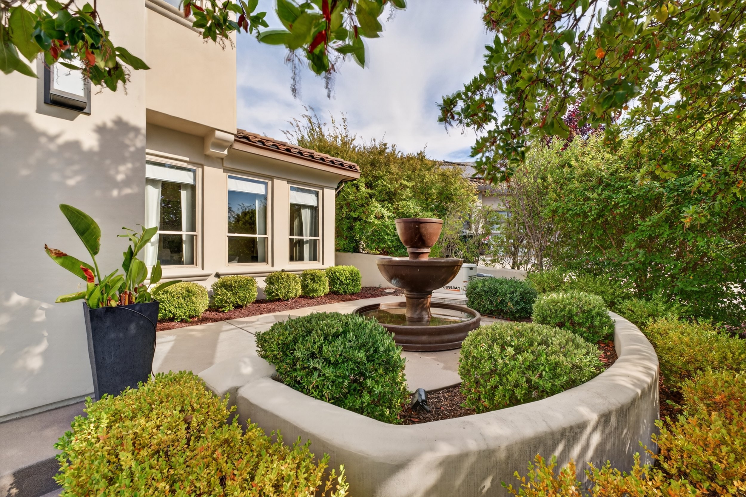 4323 Cordero - front-3.jpg