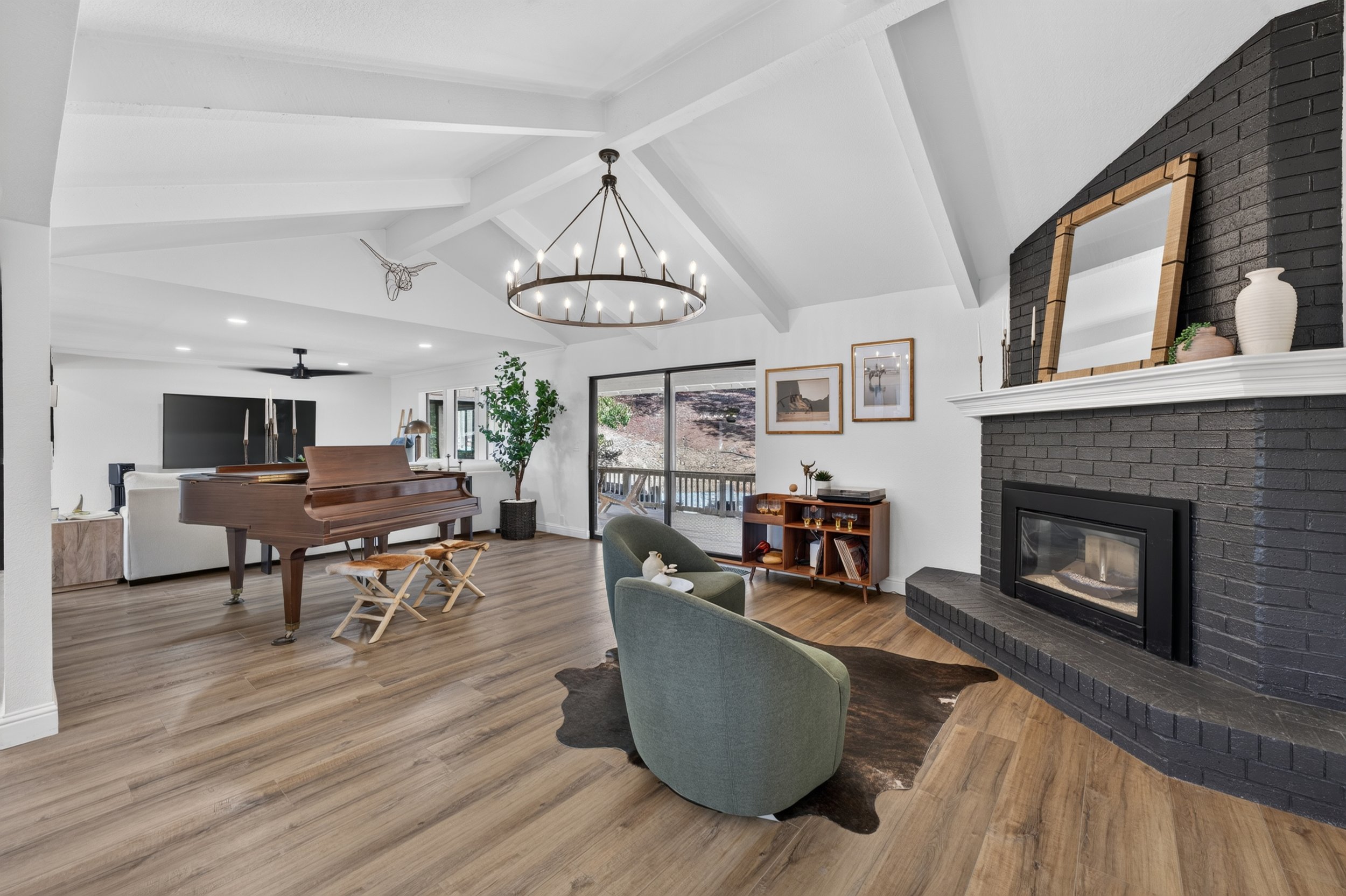 3068 Twin Oaks -11.jpg