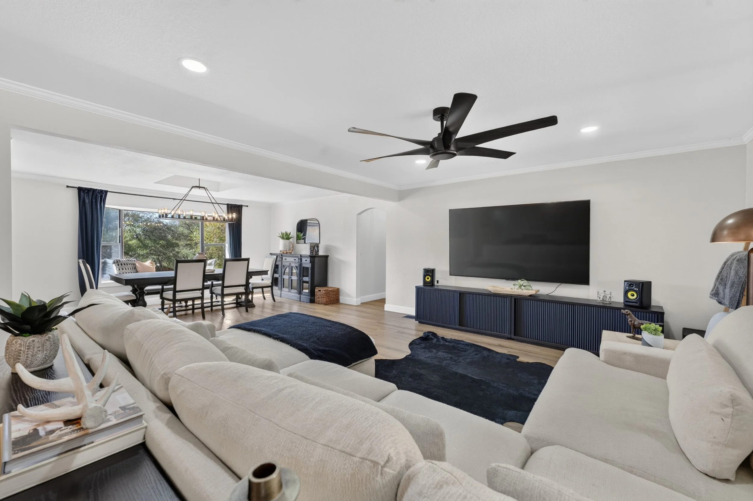 3068 Twin Oaks -15.jpg