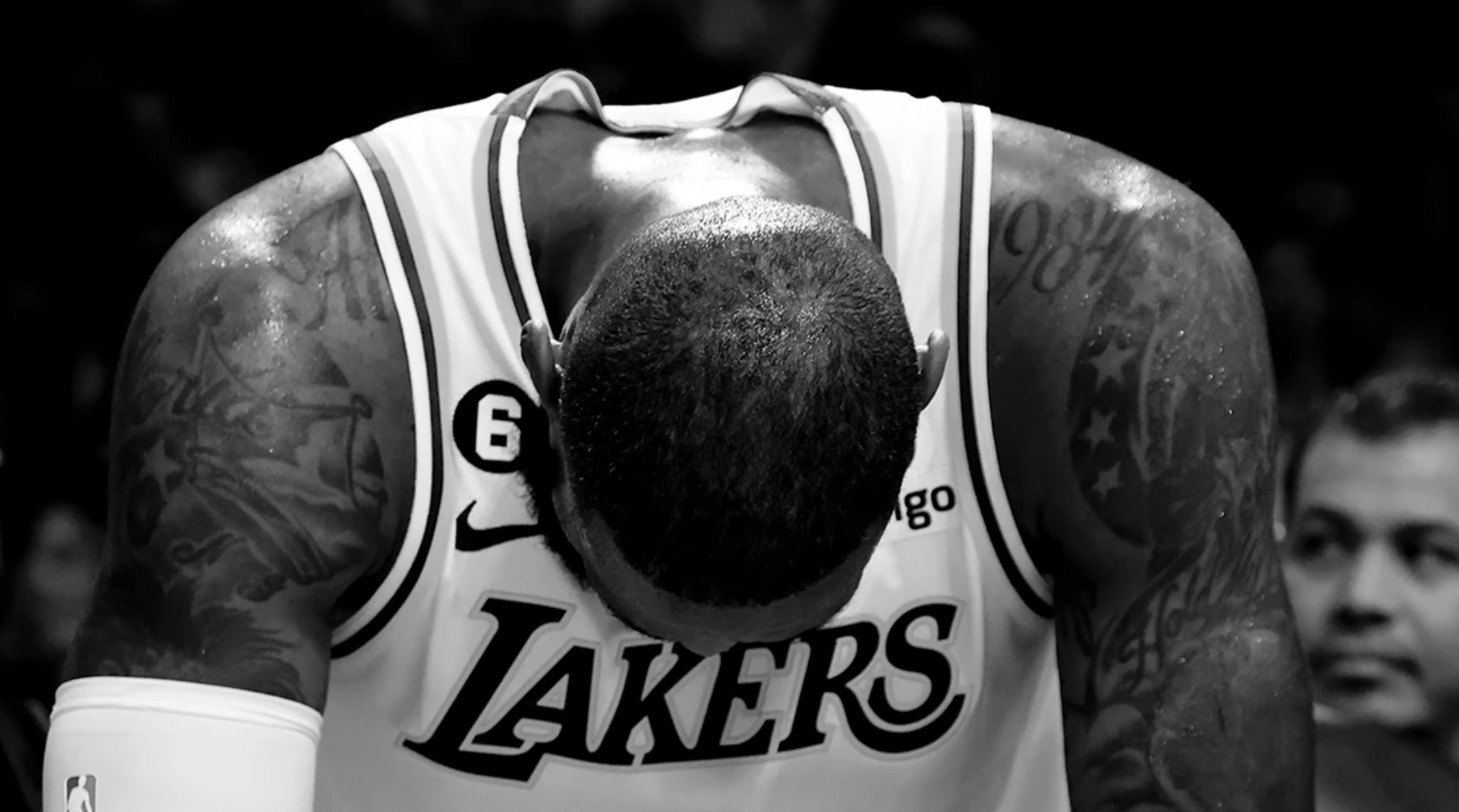 From the Rafters: LeBron &amp; Lakers 'Let' Game 3 Come to Them