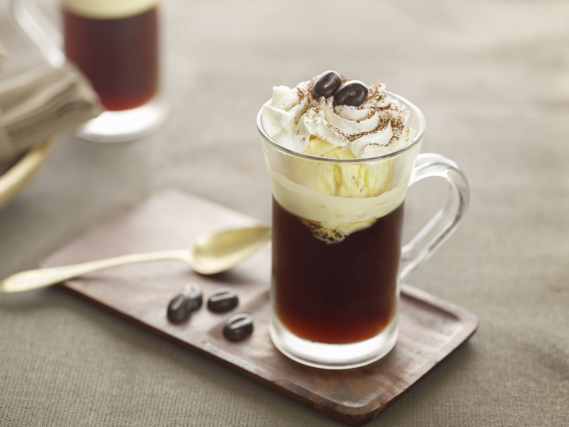 Baileys-Philippe-Desnerck-57e91dbc3df78c690f21e9e4.jpg
