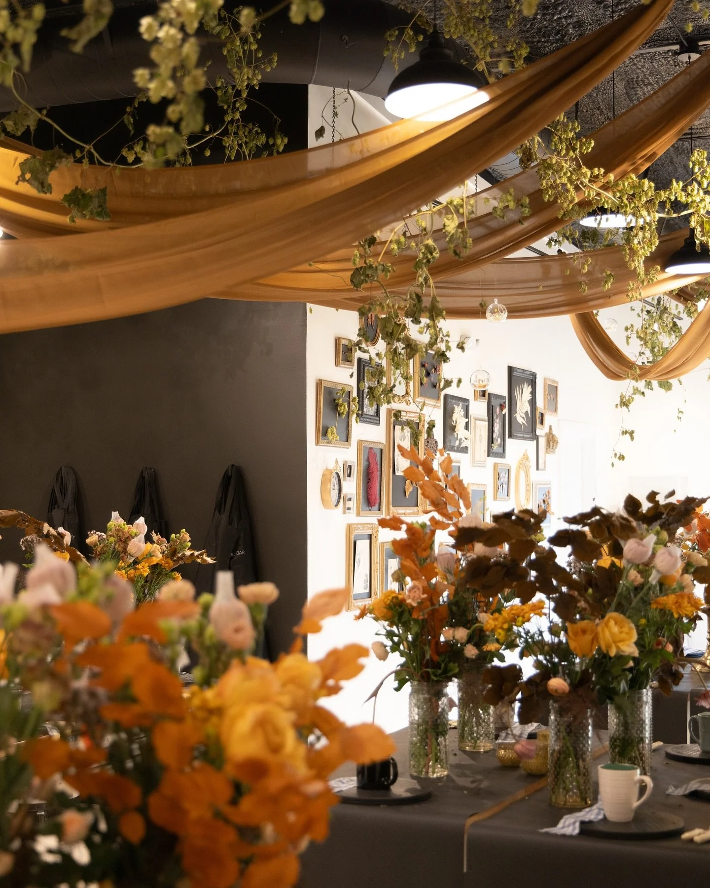 Welcome to The Academy of Floral Arts! 
Semester 1 began last night with Lessons in Stars Hollow✨ A Gilmore Girls inspired night! 
See you next FRIDAY for….
Case Study: The Life Of A Showgirl💎