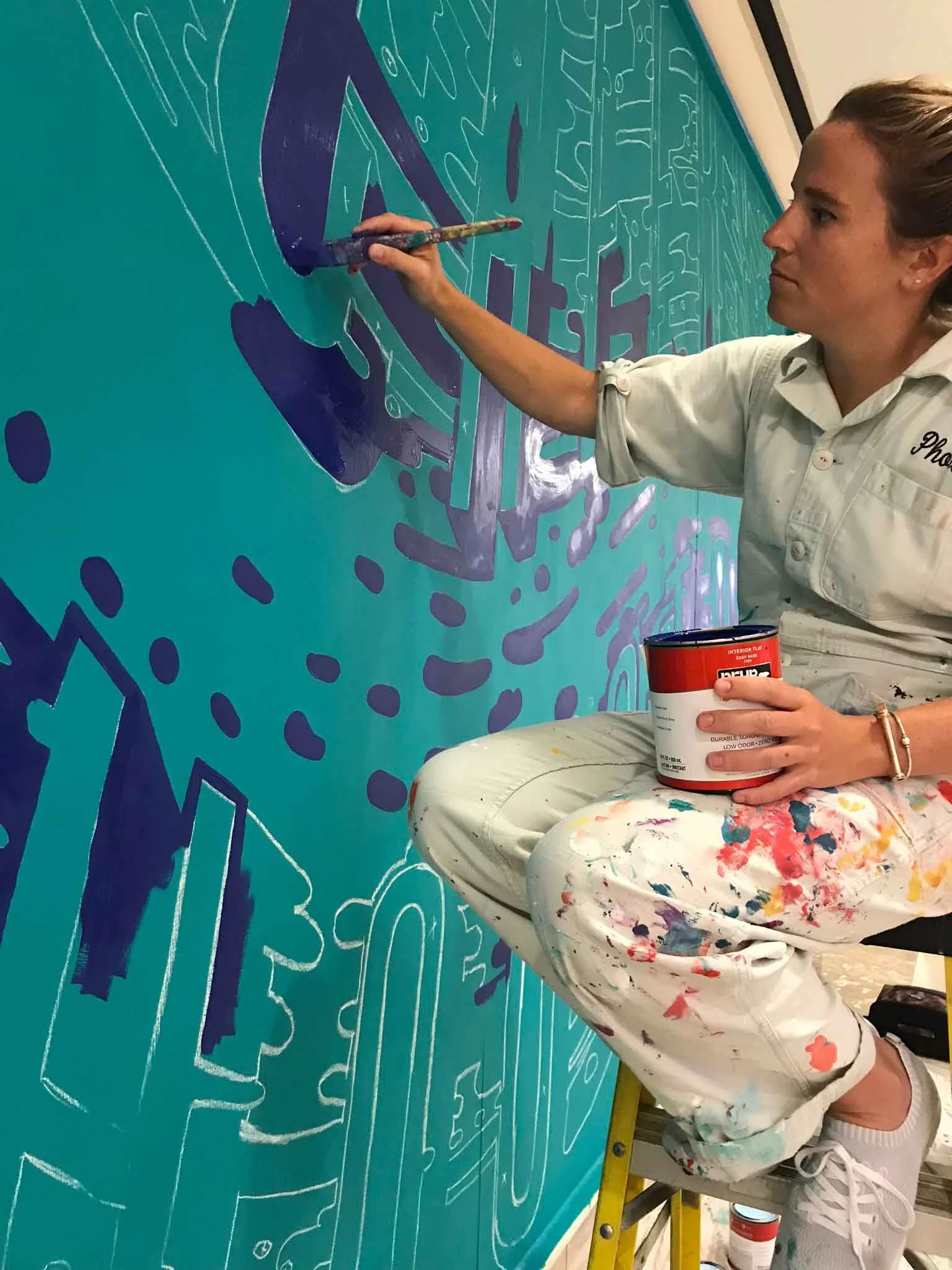 Cheers_Houston_Mural_progress_phoebe_Pandr.jpg