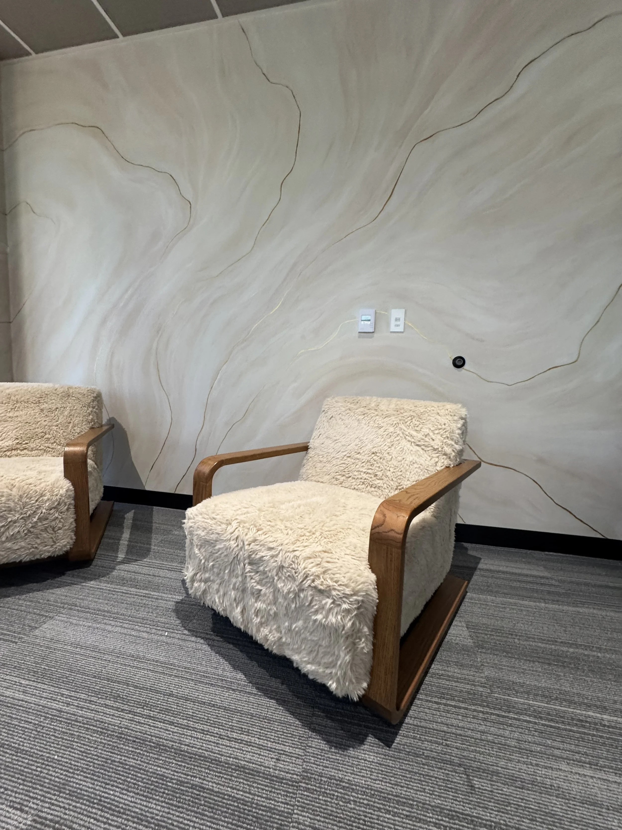 How to Paint a Faux Marble Mural