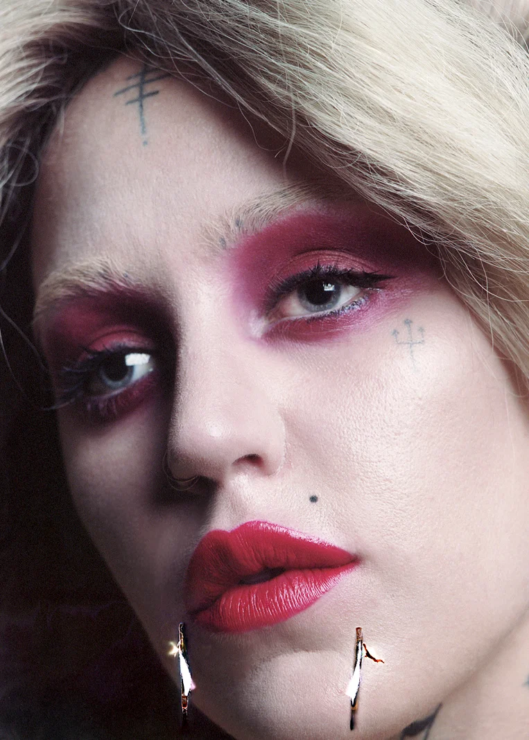 BrookeCandy2-ret.jpg