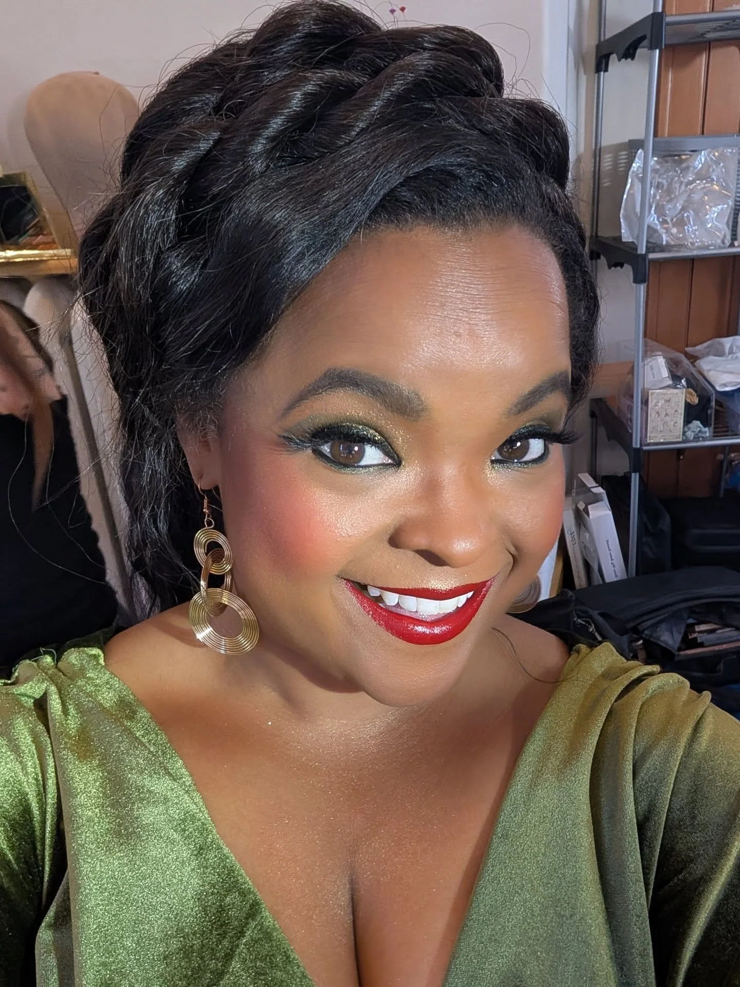 ✨ There&rsquo;s a different kind of artistry that happens on stage.

Makeup for performance isn&rsquo;t just about beauty&mdash;it&rsquo;s about storytelling, lighting, distance, and endurance.

I recently had the pleasure of working on @OperaIdaho &