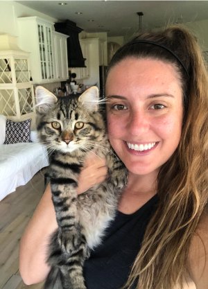 CAT-SITTER-LAKEWOOD-RANCH---AMANDA.jpg