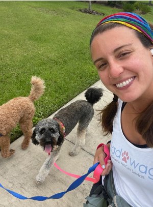 DOG-SITTER-LAKEWOOD-RANCH---AMANDA.jpg