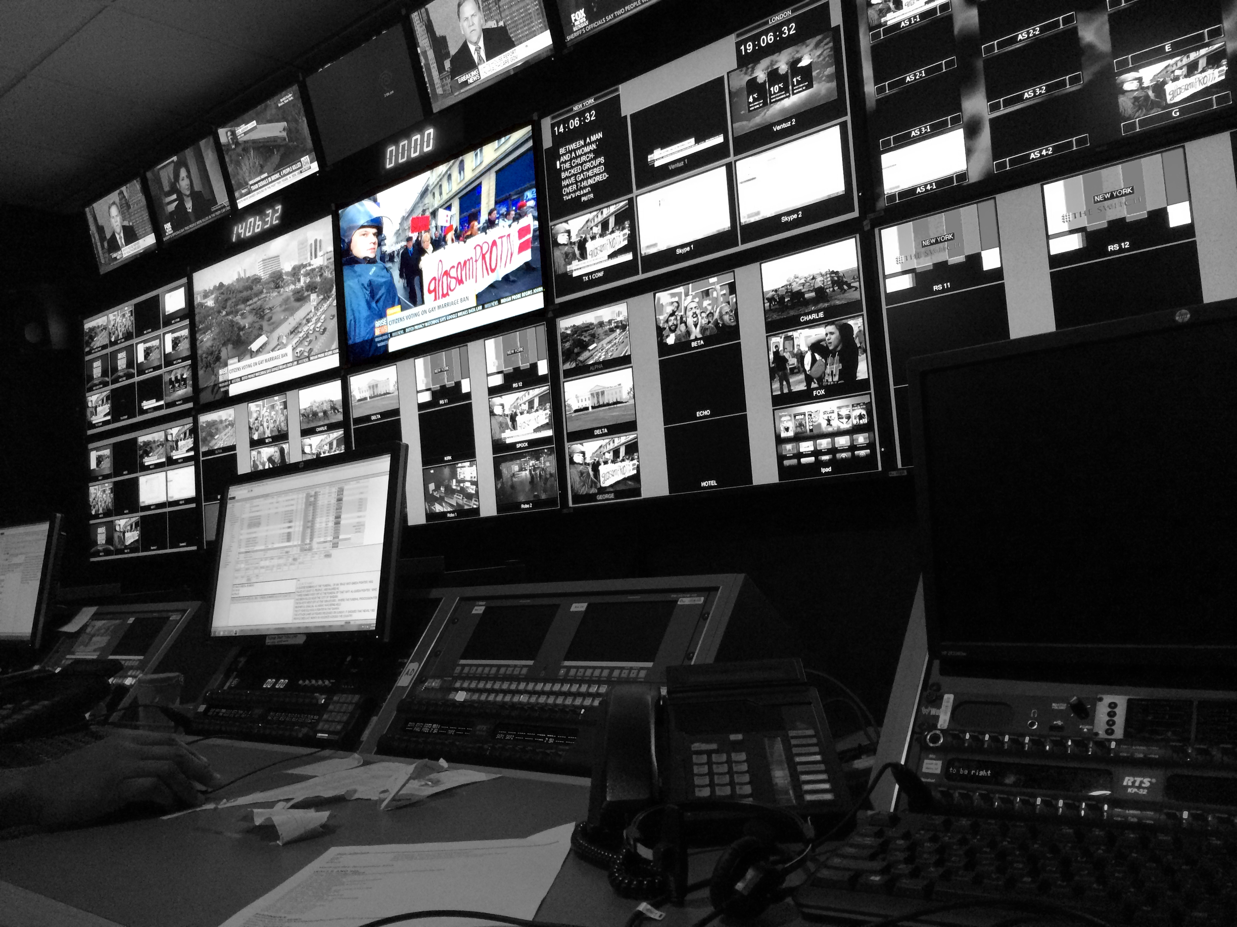 Newsroom BW.png