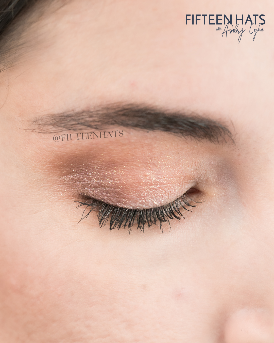  Moca Java Matte ShadowSense in the crease, French Roast ShadowSense in outer corner, Spellbound Glitter ShadowSense applied all over lid with Whisper Pink ShadowSense in the inner corner. 