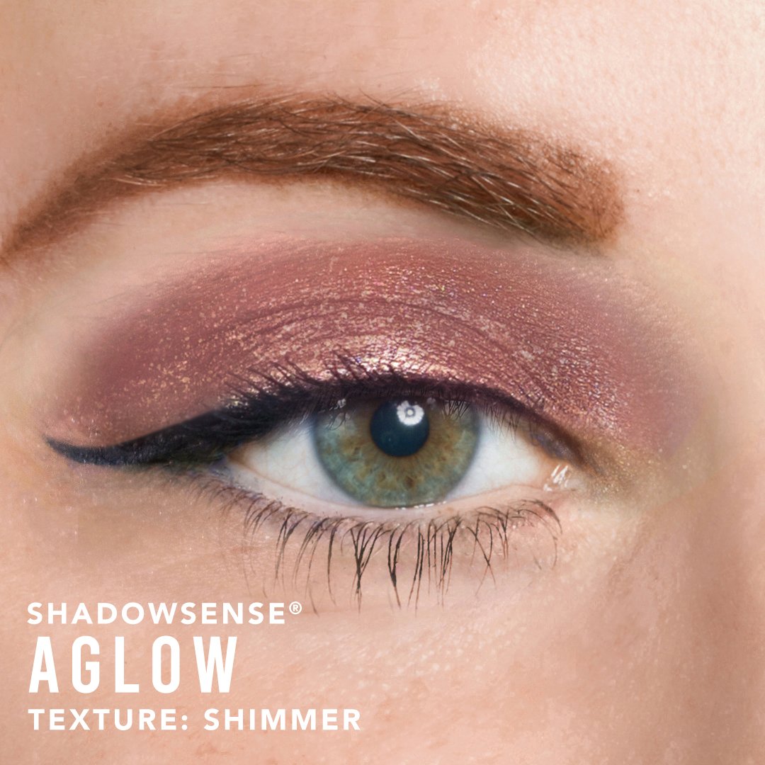 Aglow Shimmer Mini ShadowSense SeneGence Ashley Cejka Light.jpg