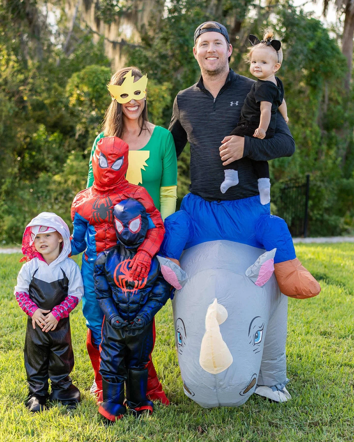 Our version of Spidey and his Amazing friends! ❤️

Hope you had an awesome weekend. 🕸️🕷️