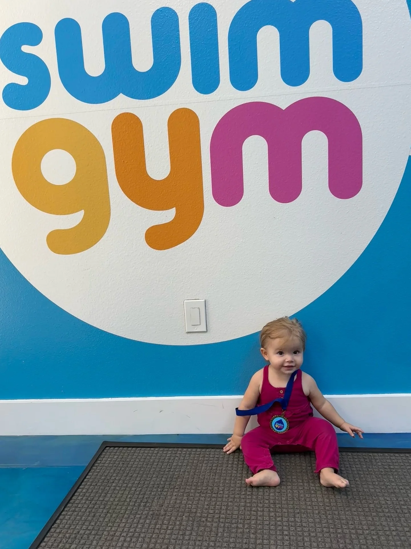 Big milestone for our girl today! Cosette graduated from her ISR Float classes, and I couldn&rsquo;t be more proud.

A huge thank you to @swimgymlwr for teaching her such an important skill and helping her gain confidence in the water.

It&rsquo;s su