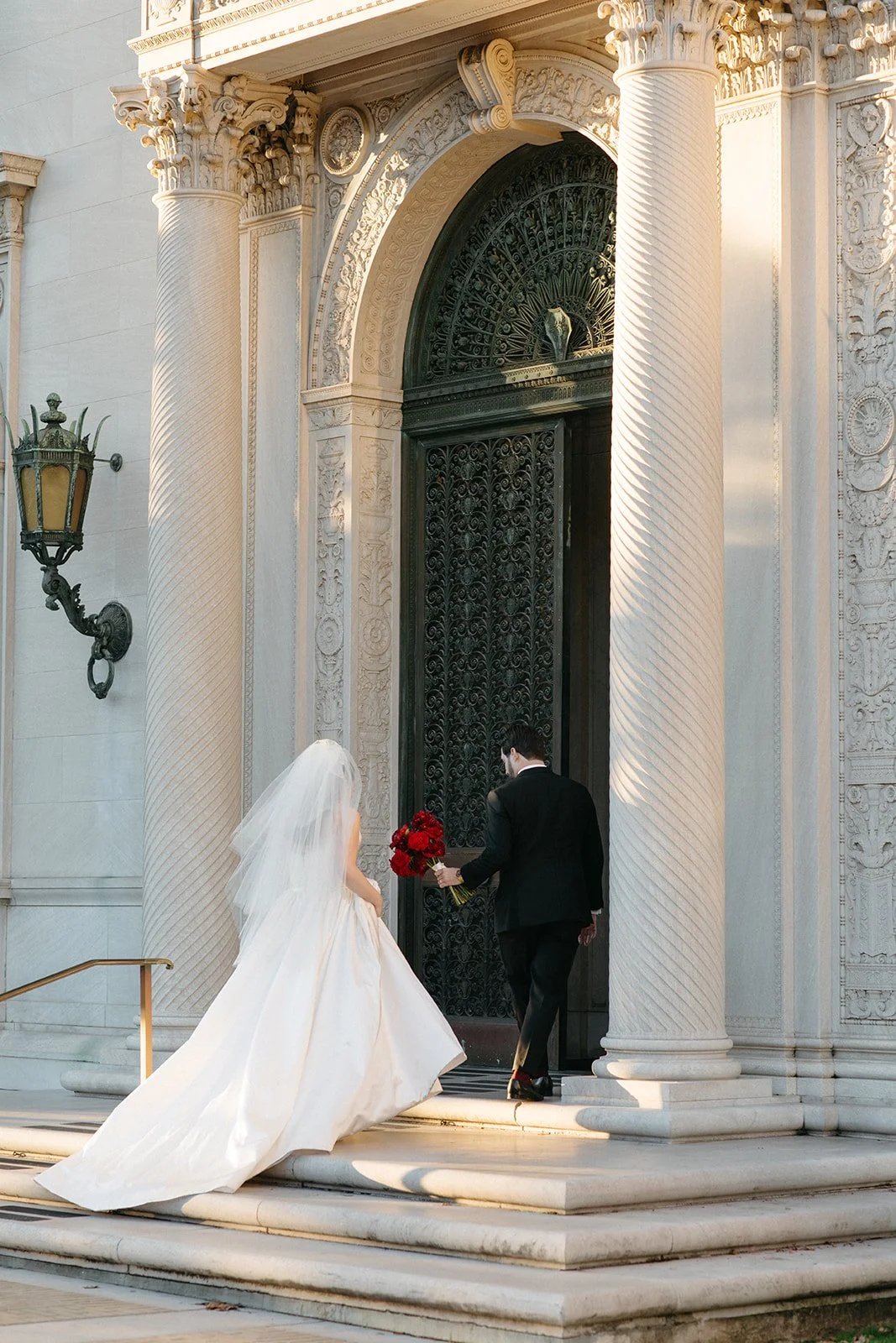 San Francisco Modern Luxury Wedding Florist Flood Mansion Bride.jpg