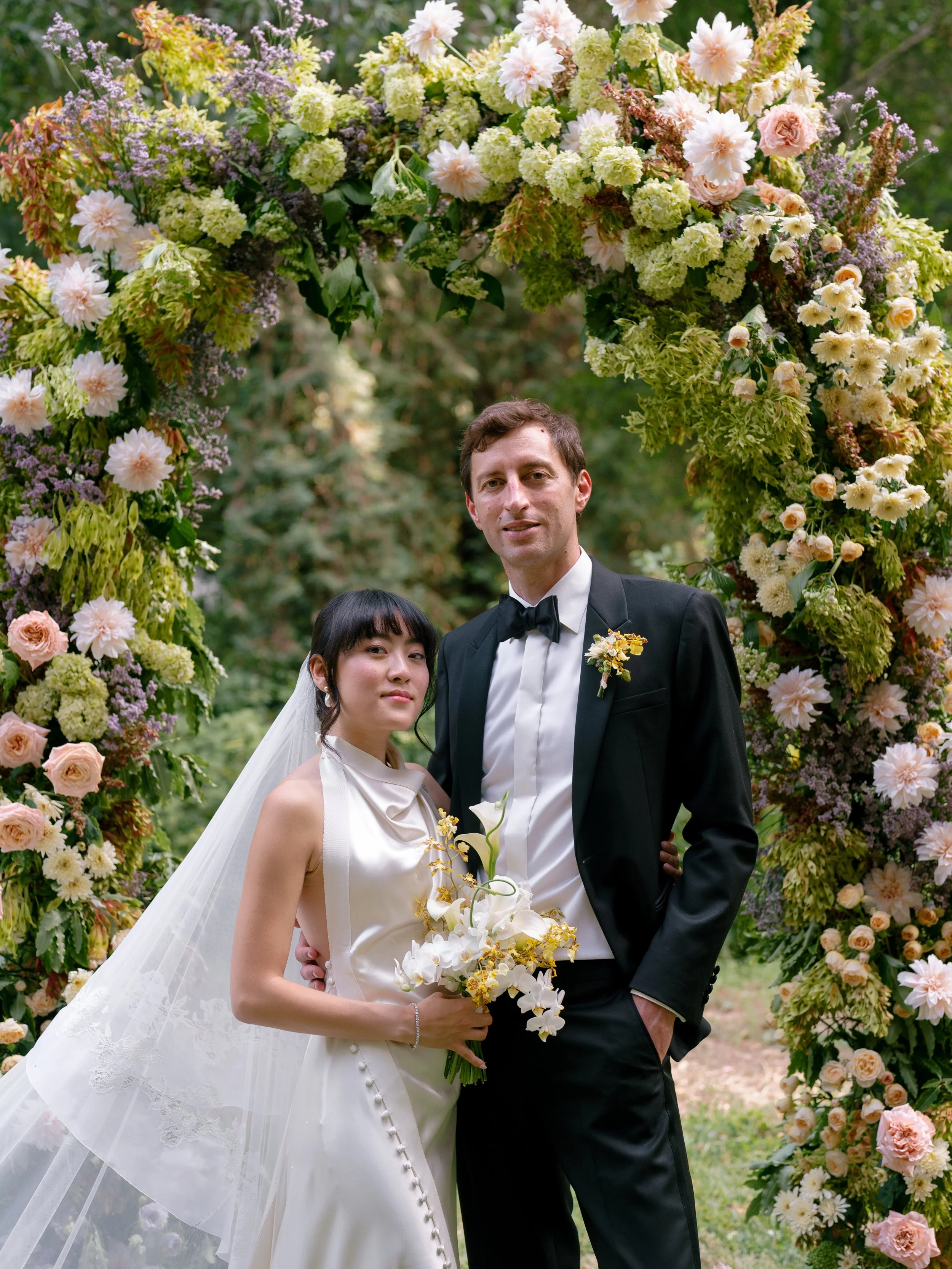 bold-modern-luxury-colorful-wedding-northern-california florist-ceremony-arch.jpg