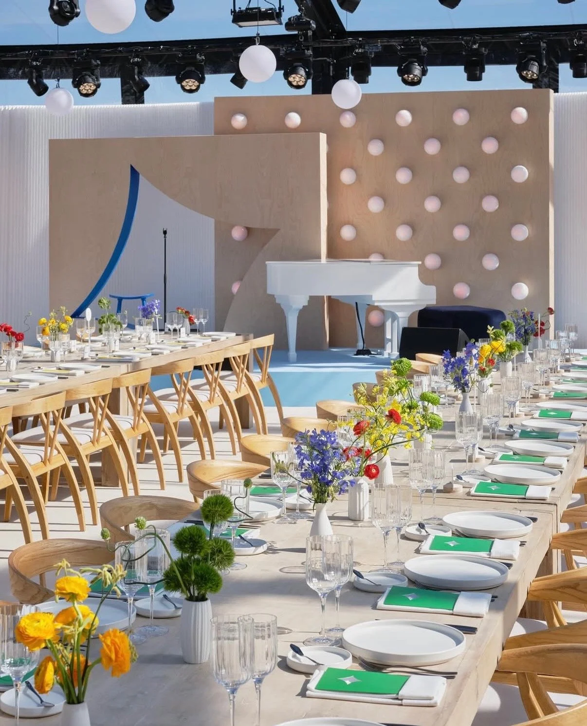 modern-google-corporate-event-floral-design-san-francisco-bay-area.jpg