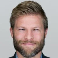 Mark Grace  Mr. Grace has 15+ years of experience in commercial real estate finance, during which time he has successfully closed over $2B in debt and equity transactions, with typical loans ranging from $10M to over $100M. Mark served on the Analys…