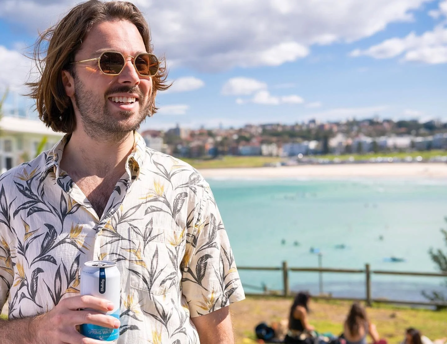 Share our view; packaging can be an everlasting loop.
.
Wallaby aims to play a role in Australia's transformation to a circular economy by encouraging greater resource recovery and waste avoidance by using 100% and infinitely recyclable aluminium cans and bottles. 100% of our cans and bottles can become new cans and bottles.
.
Join our journey to end single-life plastic packaging.
.
#doinggoodbetter