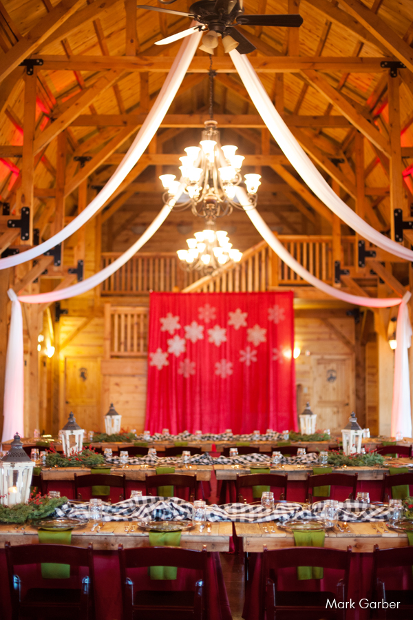 canopy-creek-farm-wedding-reception-banquet-dayton-ohio-mark-garber-photography-elite-catering_015.jpg